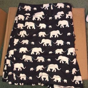 Linen shorts from Loft with elephant pattern